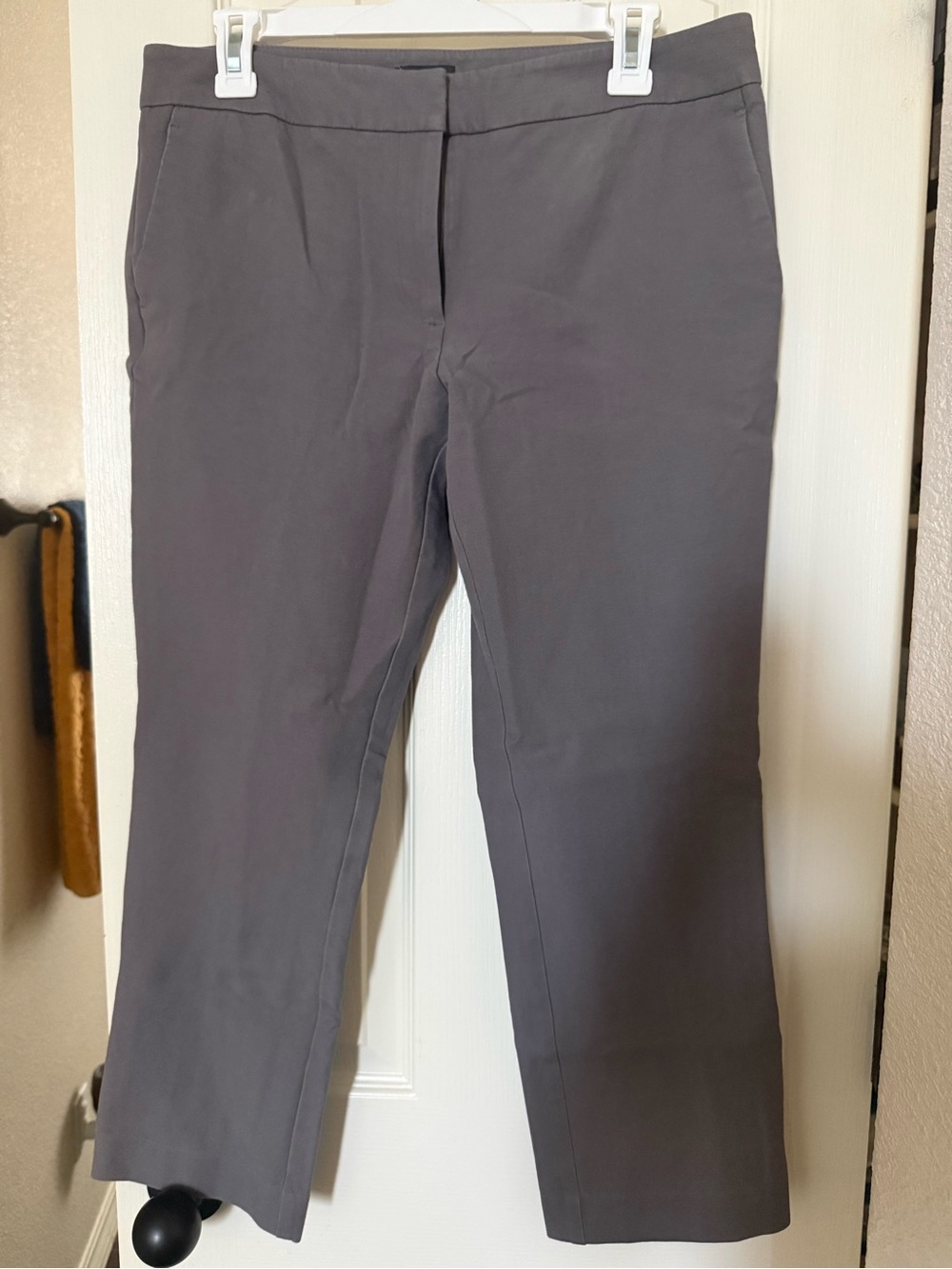 Ann Taylor Straight-Leg Dress Pants in Charcoal